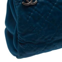 مملوكة مسبقًا Chanel Blue Leather Maxi Mademoiselle Bag