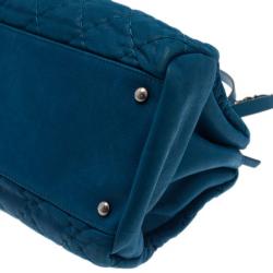 مملوكة مسبقًا Chanel Blue Leather Maxi Mademoiselle Bag