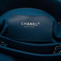مملوكة مسبقًا Chanel Blue Leather Maxi Mademoiselle Bag