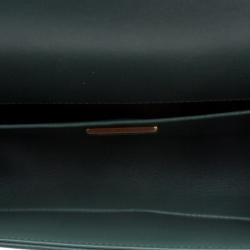 مملوكة مسبقًا حقيبة شانيل بوي متوسطة جلد ثعبان خضراء