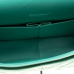Pre Owned حقيبة شانيل قلاب مزدوج كلاسيك ماكسي جلد لامعة مبطنة خضراء