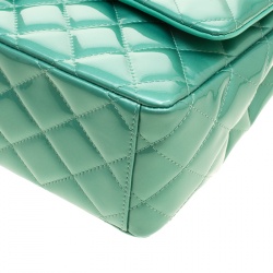 Pre Owned حقيبة شانيل قلاب مزدوج كلاسيك ماكسي جلد لامعة مبطنة خضراء