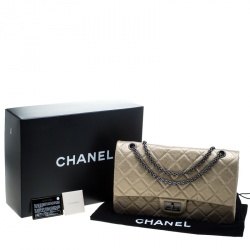 مملوكة مسبقًا Chanel Light Gold Quilted Leather Reissue 2.55 Classic 227 Flap Bag