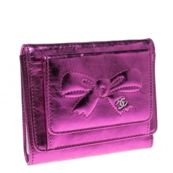 Pre Owned Chanel Metallic Pink Foil Leather Bow Compact Wallet