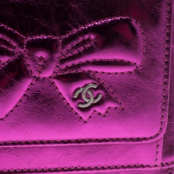 Pre Owned Chanel Metallic Pink Foil Leather Bow Compact Wallet