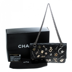 Pre Owned Chanel Black Quilted Charm Embellished Leather 2.55 Reissue 225 Flap Bag
