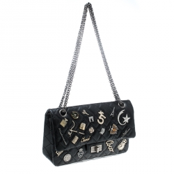 Pre Owned Chanel Black Quilted Charm Embellished Leather 2.55 Reissue 225 Flap Bag