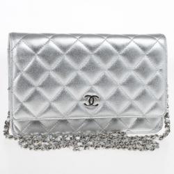 مملوكة مسبقًا Chanel Silver Quilted Classic Quilted WOC Bag