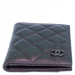 مملوكة مسبقًا  Chanel Metallic Quilted Leather Classic Bifold Wallet