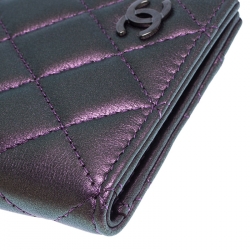 مملوكة مسبقًا  Chanel Metallic Quilted Leather Classic Bifold Wallet