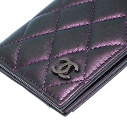 مملوكة مسبقًا  Chanel Metallic Quilted Leather Classic Bifold Wallet