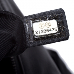 Pre Owned حقيبة شانيل غيرل شعر عجل وجلد ذهبية/ سوداء