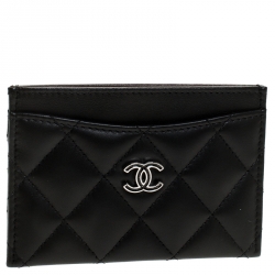 مملوكة مسبقًا Chanel Black Quilted Leather Classic Card Holder