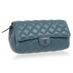 Pre Owned Chanel Blue Quilted Lambskin Classic Flap Make Up Pochette