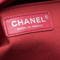 Pre Owned Chanel Pink Quilted Leather Zip and Carry Waist Bag 