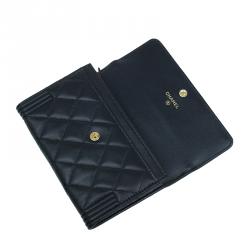 مملوكة مسبقًا Chanel Black Quilted Lambskin Wallet
