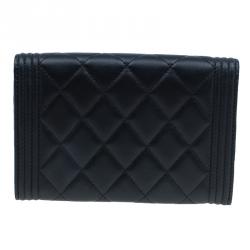 مملوكة مسبقًا Chanel Black Quilted Lambskin Wallet