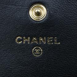 مملوكة مسبقًا Chanel Black Quilted Lambskin Wallet