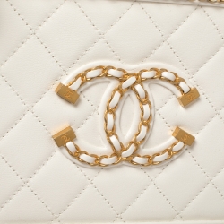 Pre Owned Chanel White Quilted Leather CC Filigree Chain Around Vanity Case Bag