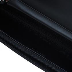 Pre Owned محفظة شانيل جلد أسود مبطن بالشعار وسلسلة