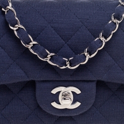 مملوكة مسبقًا Chanel Navy Blue Quilted Jersey New Mini Classic Single Flap Bag