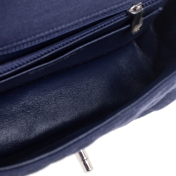 مملوكة مسبقًا Chanel Navy Blue Quilted Jersey New Mini Classic Single Flap Bag