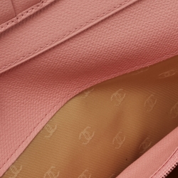 Pre Owned محفظة شانيل جلد وردي مزينة سي سي ثنائية الطية