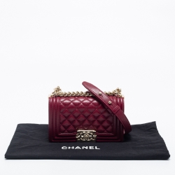 Pre Owned Chanel Burgundy Quilted Caviar Leather Small Boy Flap Bag