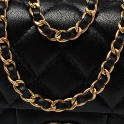 Pre Owned Chanel Black Quilted Leather Mini Rectangular Flap Top Handle Bag