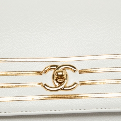Pre Owned Chanel White Caviar Leather Captain Gold Waist Bag