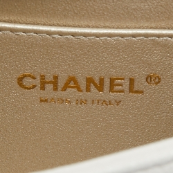 Pre Owned Chanel White Caviar Leather Captain Gold Waist Bag