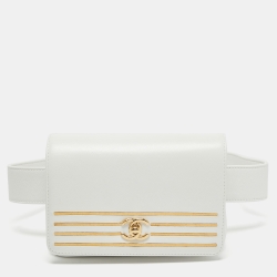 Pre Owned Chanel White Caviar Leather Captain Gold Waist Bag