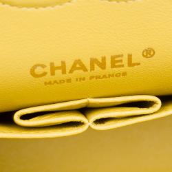 Pre Owned حقيبة شانيل قلاب مزدوج كلاسيك متوسطة جلد شيفرون صفراء