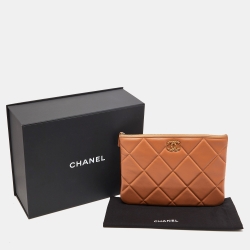 Pre Owned Chanel Beige Quilted Leather Large 19 Pouch