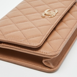 مملوكة مسبقًا Chanel Beige Quilted Caviar Leather Chain CC Wallet on Chain
