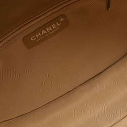 Pre Owned Chanel Beige/Black Quilted Leather Medium Hula Hoop Bag