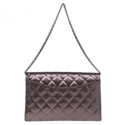 Pre Owned حقيبة كلتش شانيل جلد برنزي لامع بسلسلة