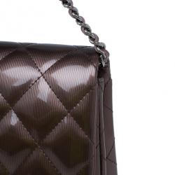 Pre Owned حقيبة كلتش شانيل جلد برنزي لامع بسلسلة