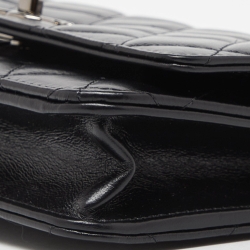 Pre Owned Chanel Black Lambskin Leather Chain Top Handle Bag