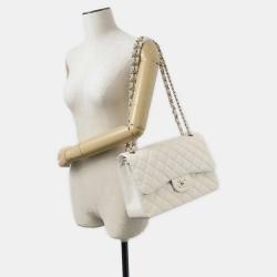 Pre Owned Chanel White Leather Medium Classic Double Flap Bag