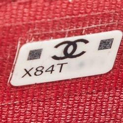 مملوكة مسبقًا Chanel Black Quilted Leather 19 Trifold Wallet