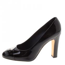 Pre Owned Chanel Black Patent CC Cap Toe Pumps Size 37.5