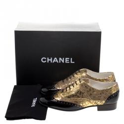 Pre Owned Chanel Metallic Gold And Black Patent Brogue Leather Lace-Up Oxford Size 40.5