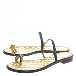 مملوكة مسبقًا Chanel Blue Leather Enamel Embellished Toe Ring Flat Sandals Size 38.5