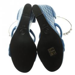 مملوكة مسبقًا Chanel Blue Quilted Leather Charm Embellished Ankle Cuff Wedge Sandals Size 39