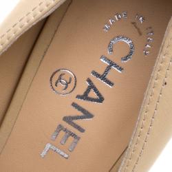 Pre Owned Chanel Two Tone Leather Open Toe CC Pumps Size 40.5