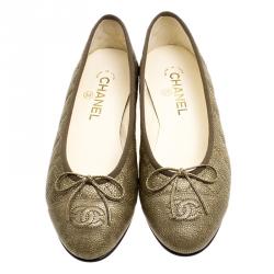 Pre Owned حذاء باليرينا فلات شانيل جلد كافيار بني مبطن CC بفيونكة مقاس 38