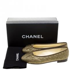 Pre Owned حذاء باليرينا فلات شانيل جلد كافيار بني مبطن CC بفيونكة مقاس 38