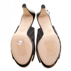 مملوكة مسبقًا Chanel Black Checkered Embroidered Canvas Peep Toe Platform Slingback Sandals Size 42