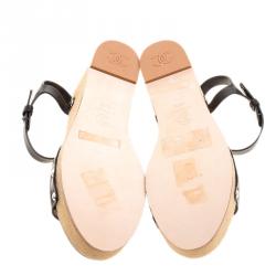 مملوكة مسبقًا Chanel Black Leather Ankle Strap Platform Wedge Sandals Size 40.5